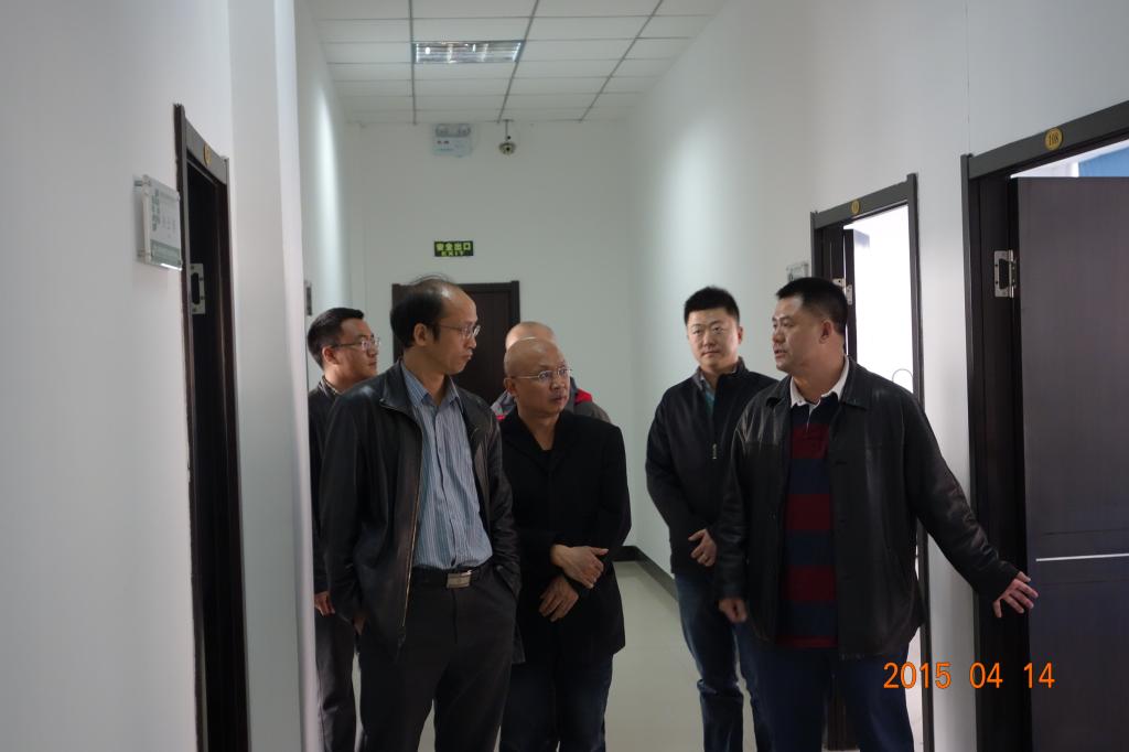 我校一行参观大庆高新区华美科技有限公司